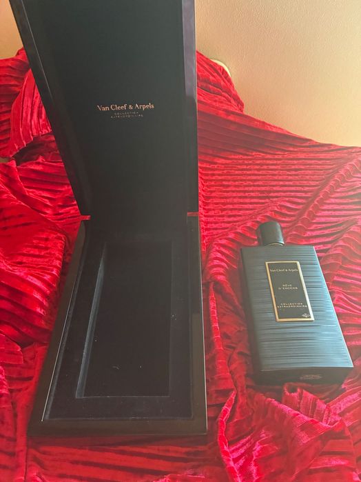 Продавам парфюм Van cleef &Arpels  Reve  d’Encens