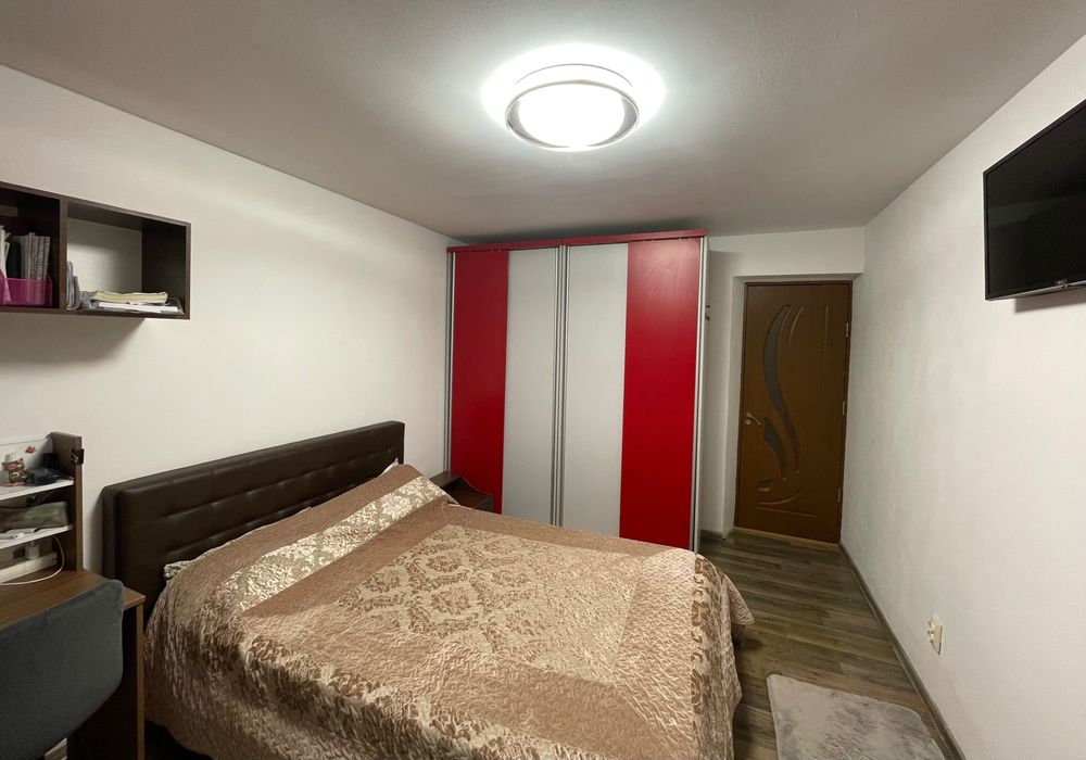 ÎNCHIRIERE apartament 3 camere