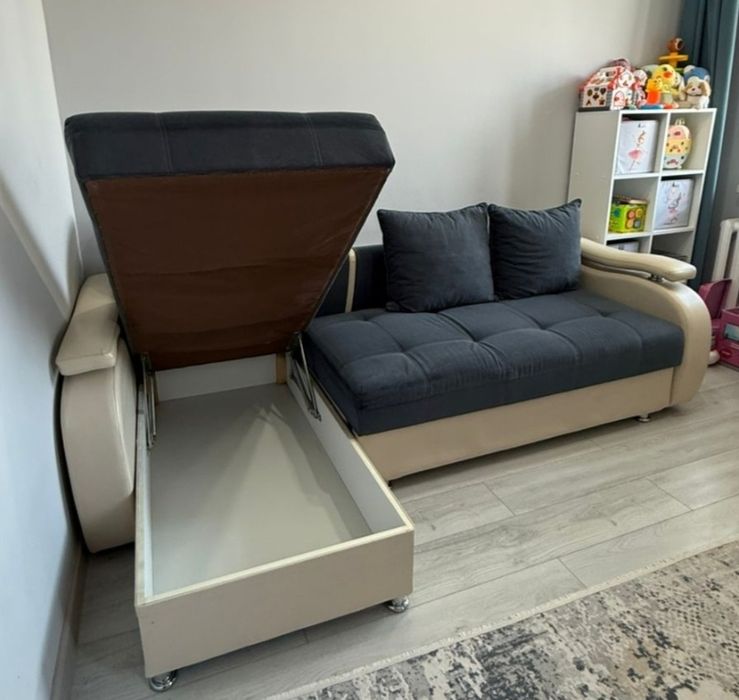 Продам диван из велюра