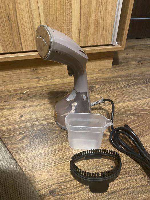 Вертикална парна ютия Berlinger Haus