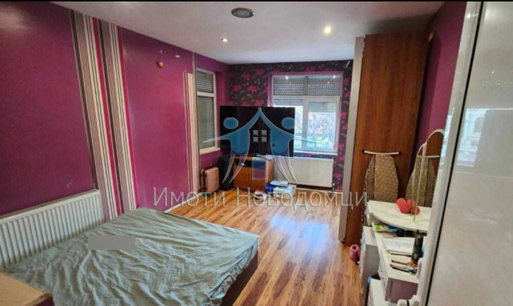 Етаж от къща, Шумен, Център