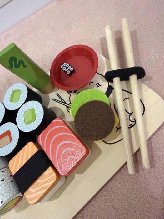 Set sushi jucarie lemn