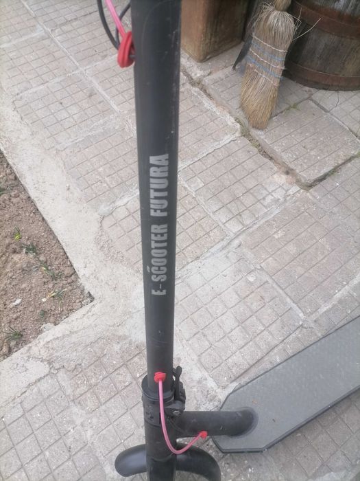 Електрическа тротинетка за части.
