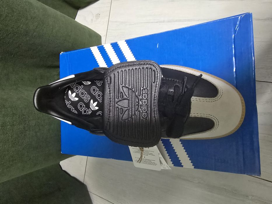 Продам Adidas samba LT W