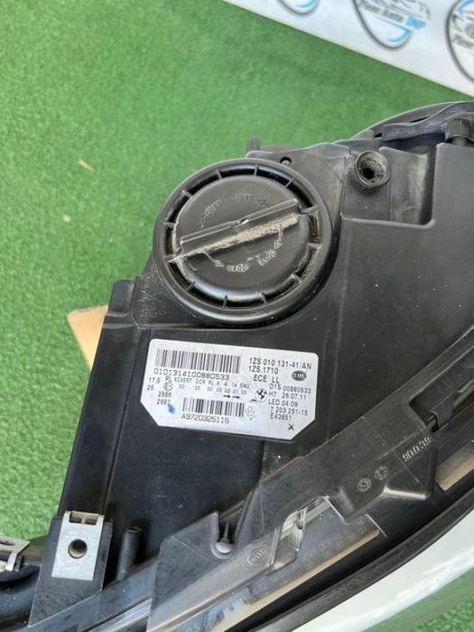 far stanga bmw seria 5 f10 f11 xenon bi-xenon adaptiv
