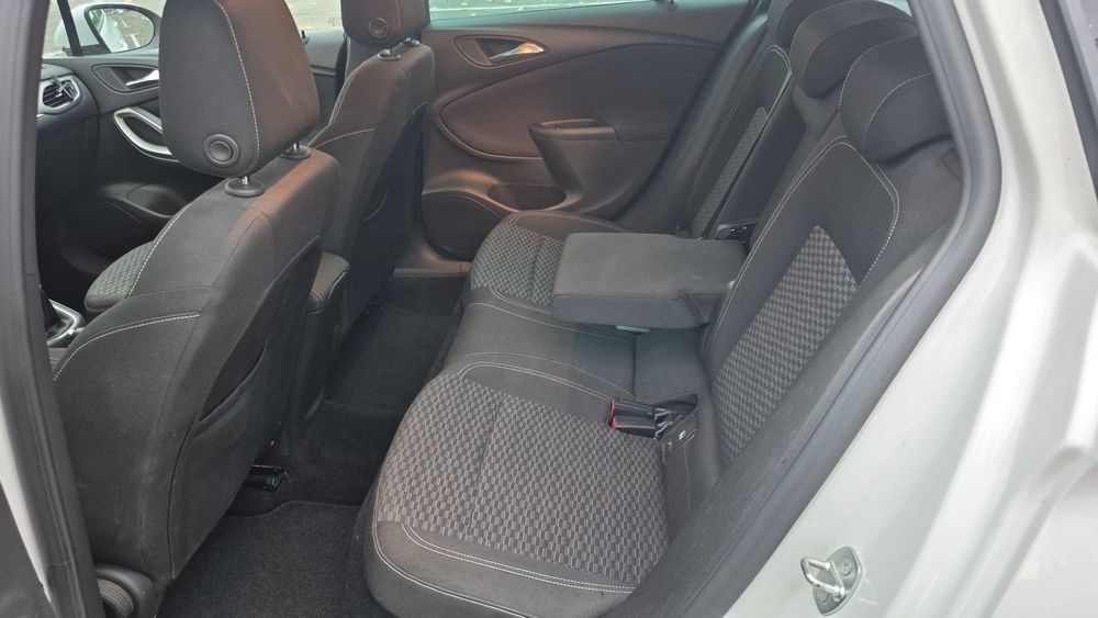 Vând Opel Astra K 2017