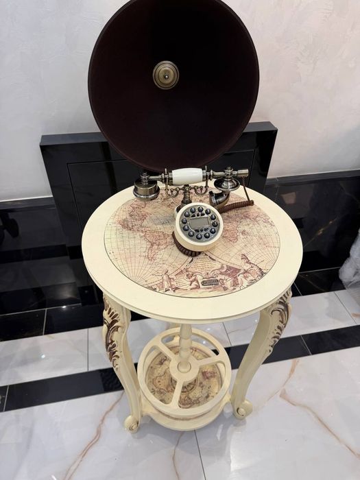 Глобус  телефон  неповторимый падарок