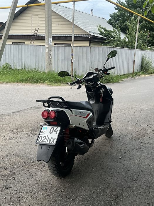 Продам бумер 150 кубов на учете