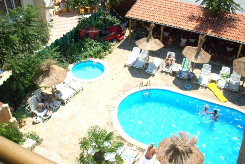 Представяме Ви един много екзотичен хотел в центъра на с. Равда.