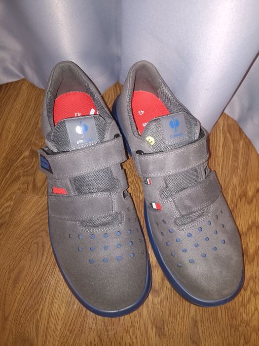 Bocanci de protecție Strauss Nr 43 !