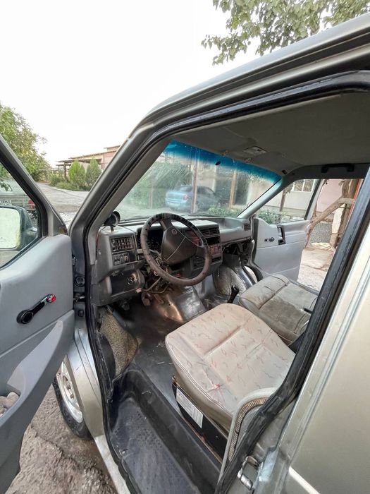 продается Volkswagen T4 минивен 1992 года новый мотор в идеальале