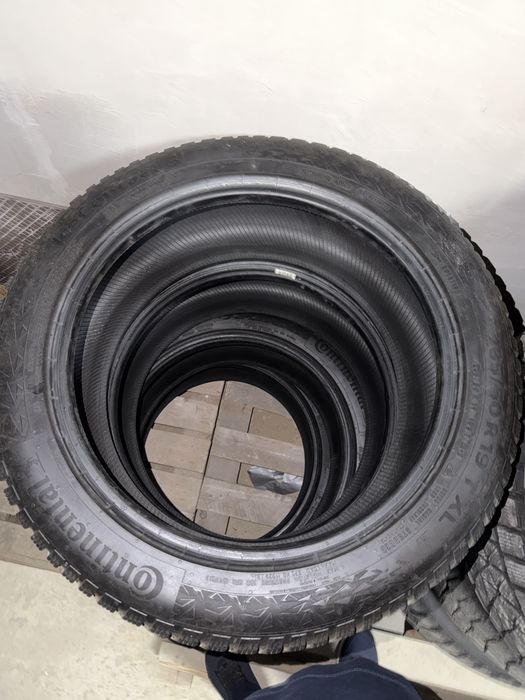 Continental ice contact 235/50/19
