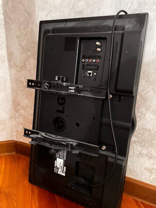 LG televizor SOTILADI