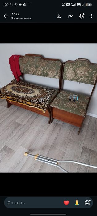 Продам стол и с диванчиком