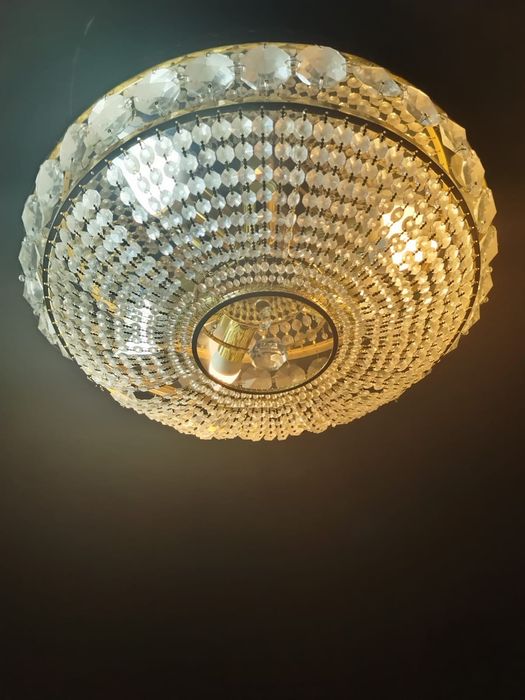 Продаётся люстры