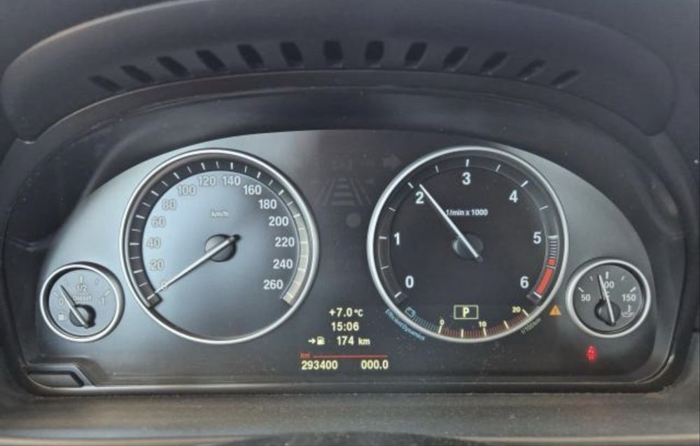 BMW 5 Series 2012 — imagine 5