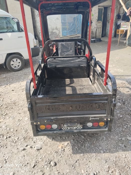 Skuter 300 kiloli 6 ta 32 akumlator