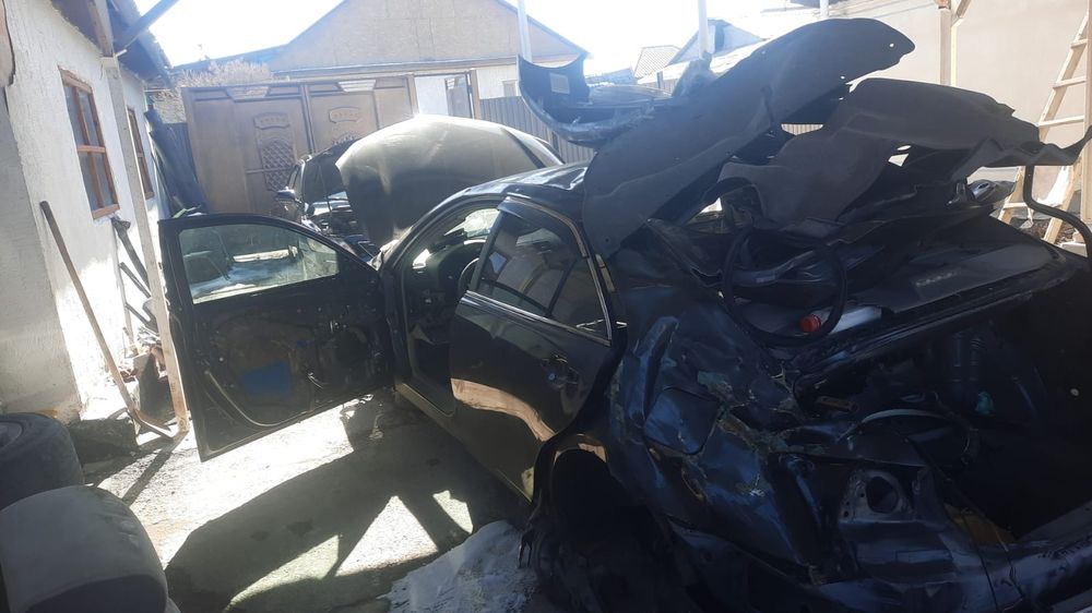 Продам камри 40 матор и каропку привазной