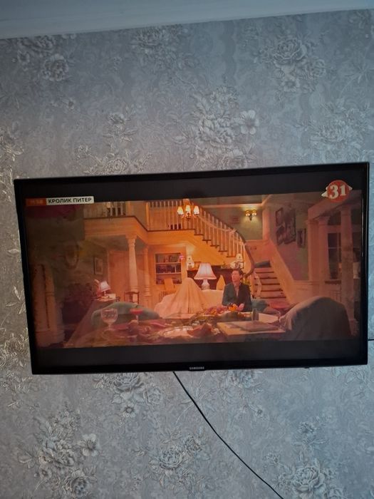 Телевизор SAMSUNG