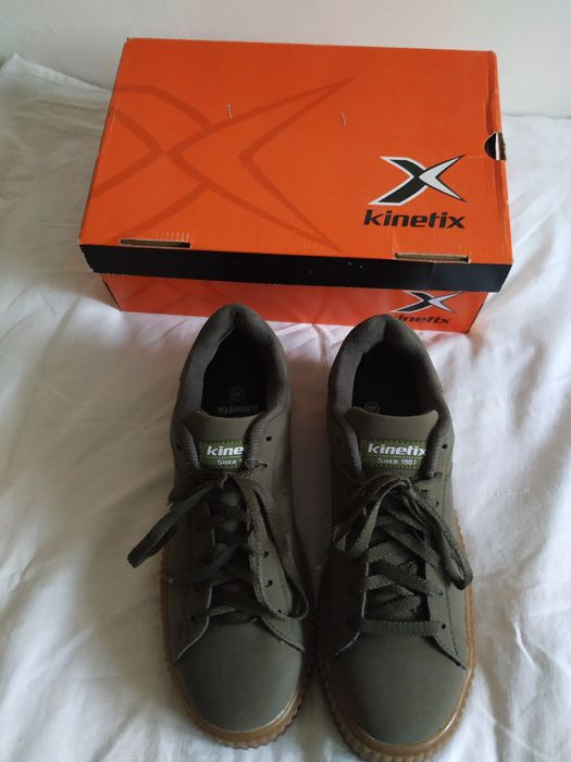 Туфли женские ЭКО кожа цвета хаки. 40 р-р на 39.Приобретены в м-не FLO