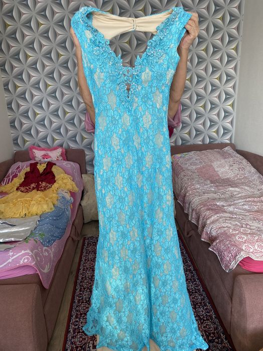 Продам шикарное платье