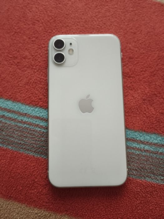 iPhone 11 64 GB neverlocked