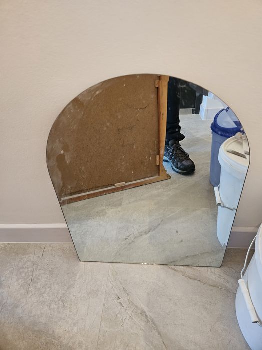 Продам зеркала разных размеров