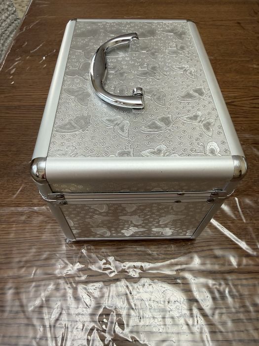 Бьюти кейс в отличном состоянии