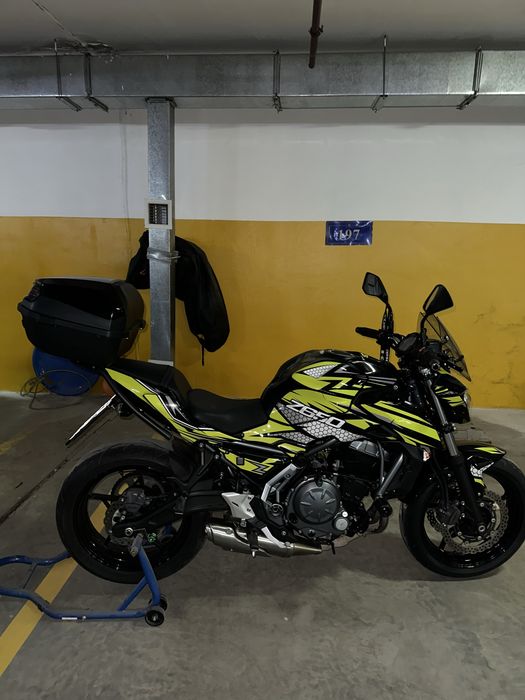 Продам мотоцикл Kawasaki Z650
