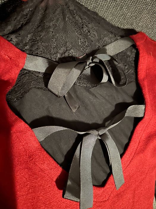 Зимна рокля с дантела