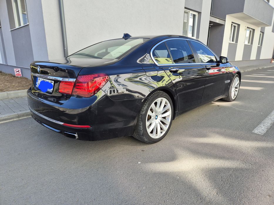Vand BMW 740 2013