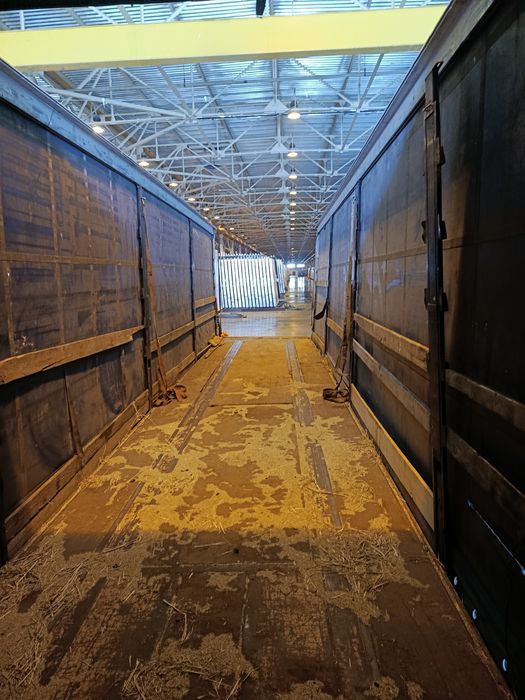 Продам полуприцеп.прицеп.тент
