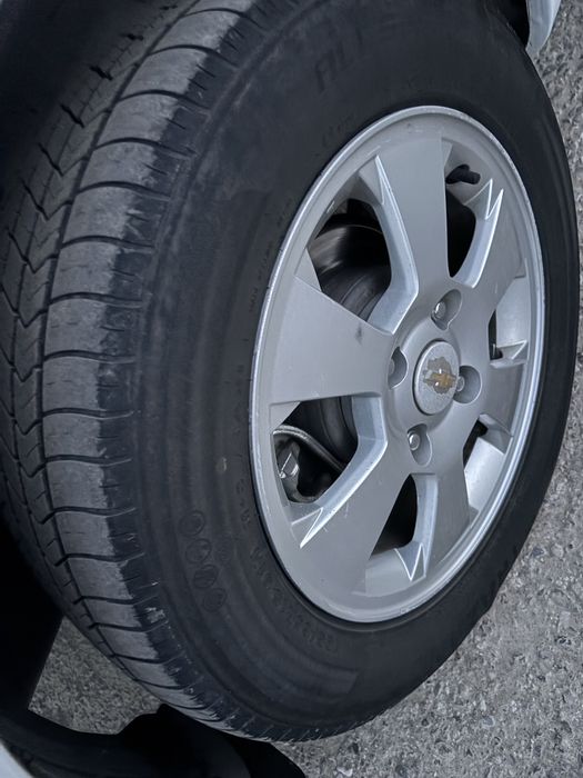 Автомобил сотилади