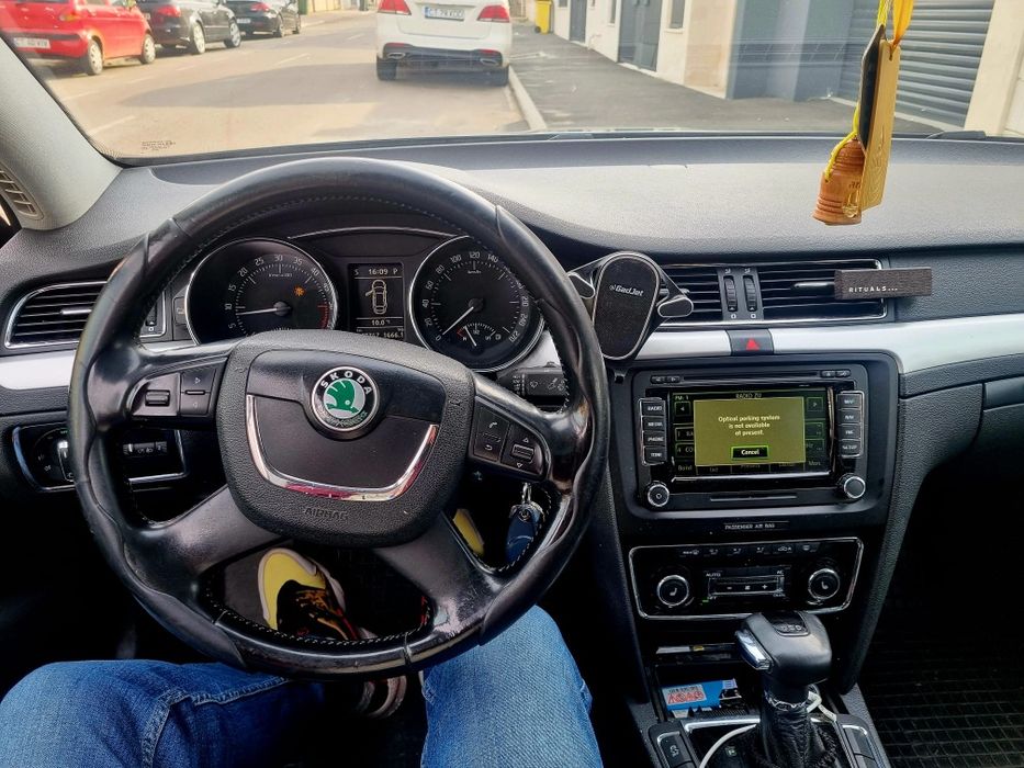 Skoda Superb Automata 2014