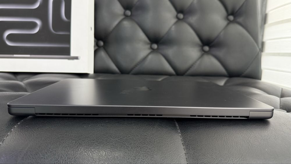 Apple Macbook Pro M4 Max 2024 в идеальном состонии