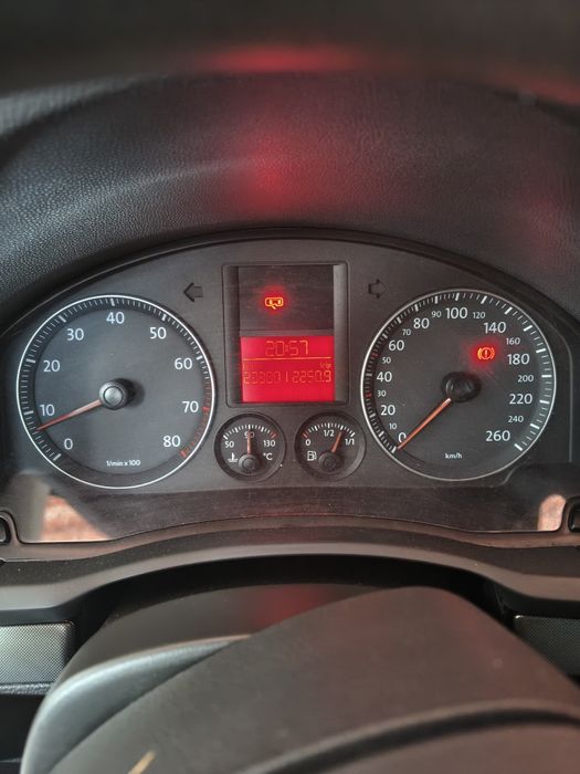 VOLKSWAGEN Golf 2003 — imagine 4