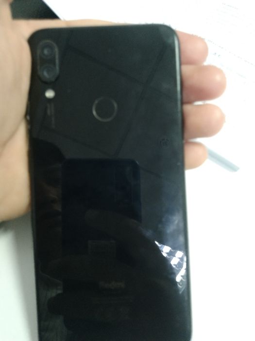 Redmi not 7.       Xech qayeri alishmagan  Hamma joyi oʻziniki