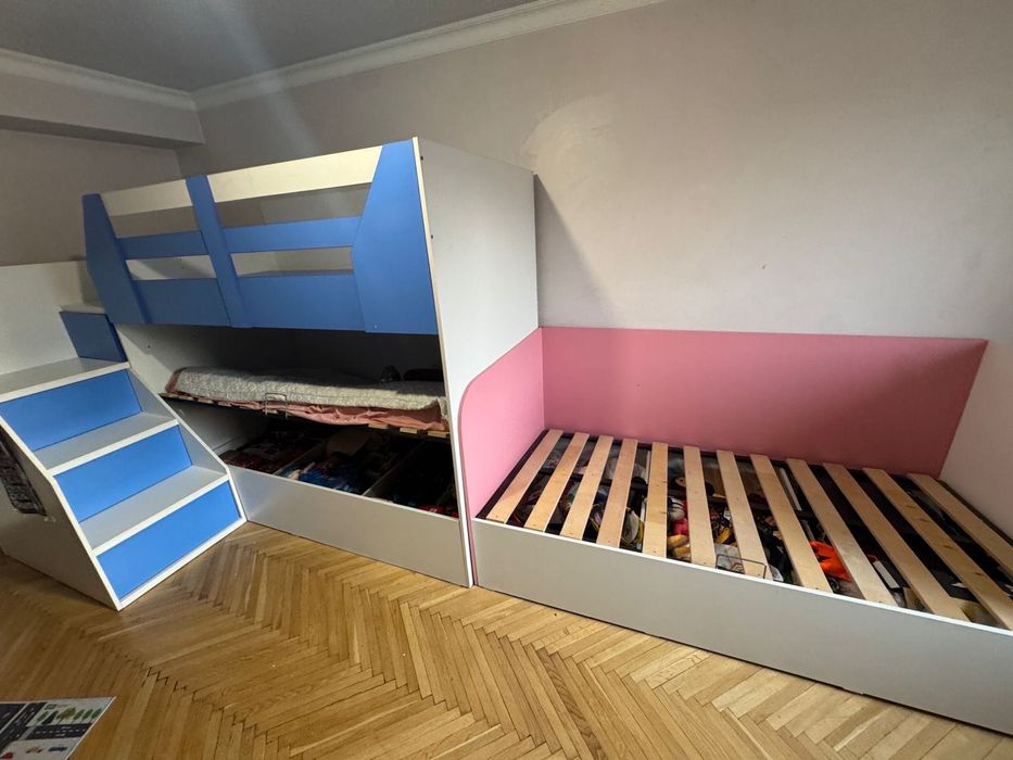 Детская мебель на троих детей б/у