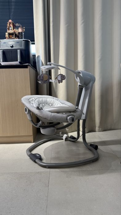 Электронный шезлонг Joie.