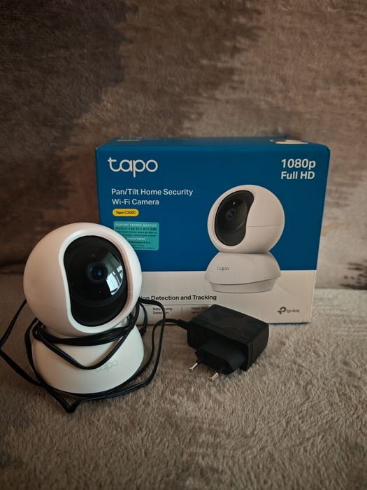 Balansoar bebeluș și camera video Tapo