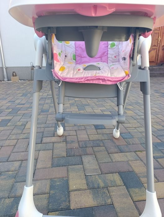 Scaun de masa bebe