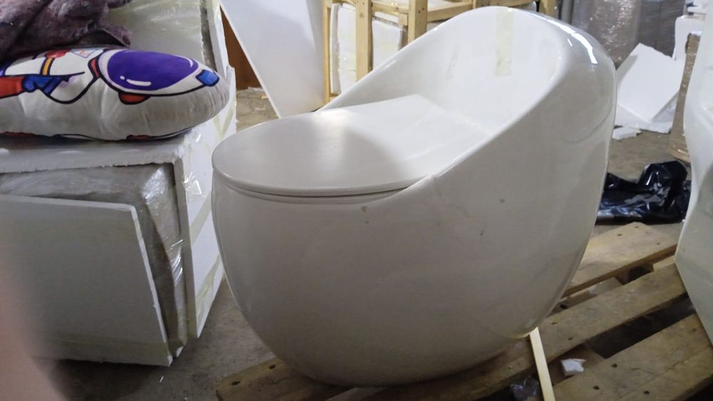 Продам новый унитаз