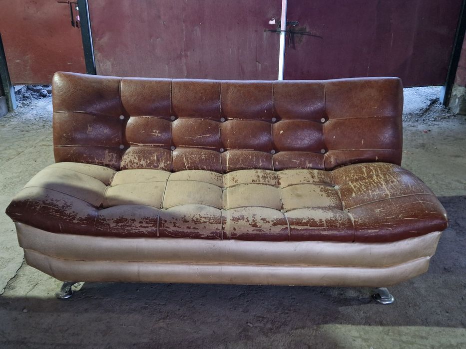 Отдам диваны даром