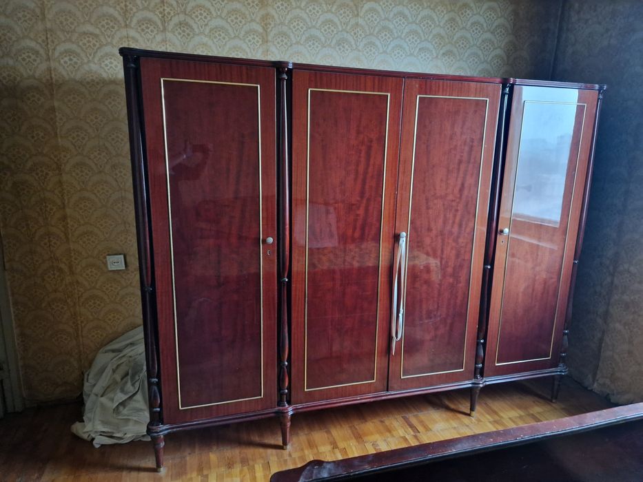 Продается румынская стенка Режанс