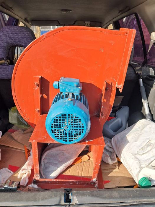 Электрическая вытяжка