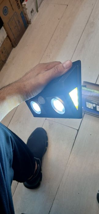 Yangi karobka dakiment sensorli quyoshdan zaryad olib yonadi