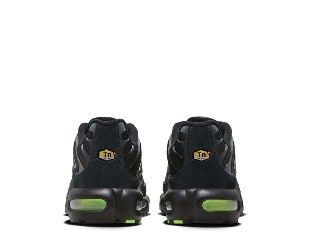 Nike air max plus black volt