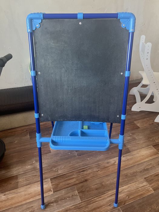 Продам детский мольберт