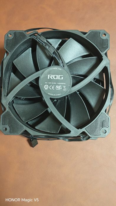 Set 3 Ventilatoare Asus ROG 140mm (1402SL.12S, DC 12V, 0.3A, 1400RPM)