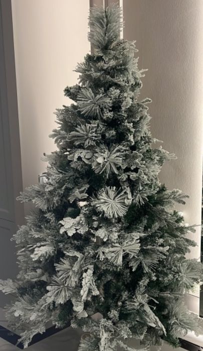 Ёлка 180 см в подарок герлянда игрушка